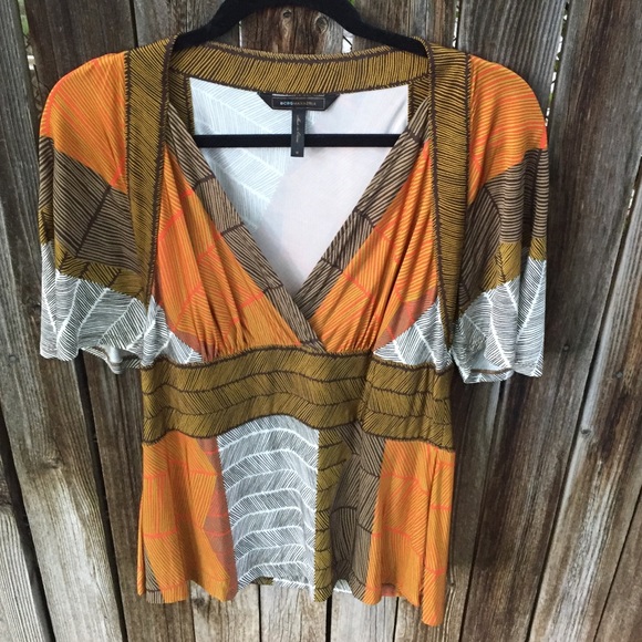 BCBGMAXAZRIA Beautiful V-Neck Top - Picture 3 of 7